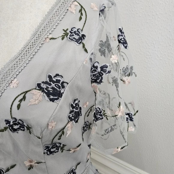 NWT Chi Chi London vneck floral embroidered lace midi dress uk 12 us 8 - Picture 7 of 12